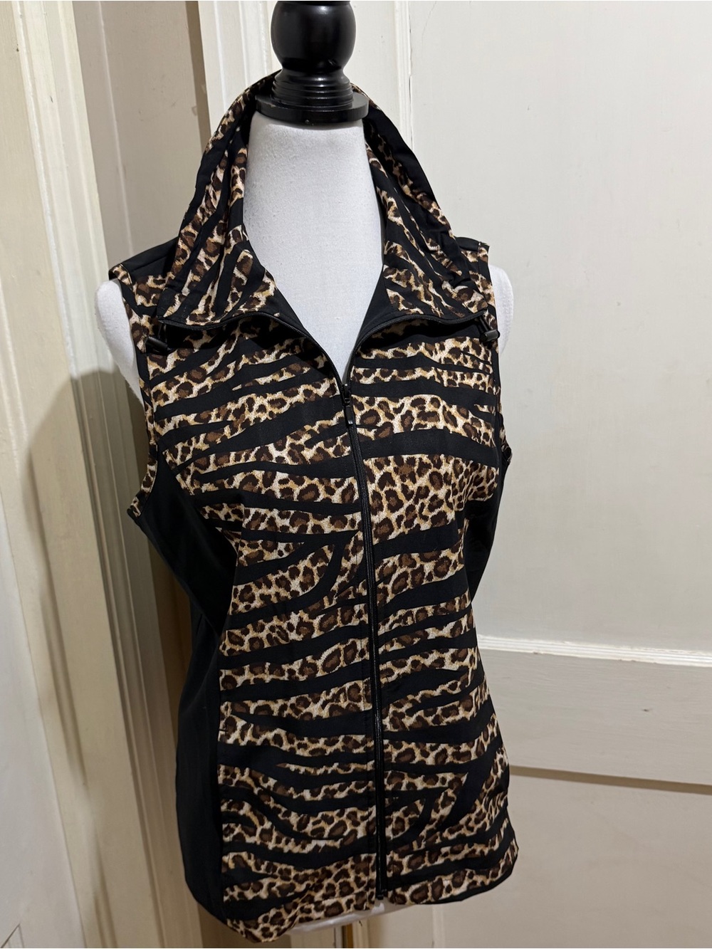 Chico's Sleeveless Leopard-Stripe Zip vest in Black and Brown